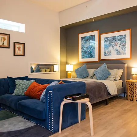 Luxury Apartment In The Prime Hollywood Location-3