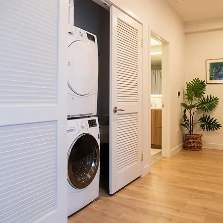 Luxury Apartment In The Prime Hollywood Location-2